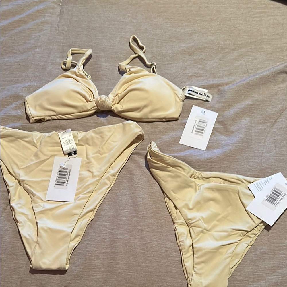 Dippin Daisys Bikini Set